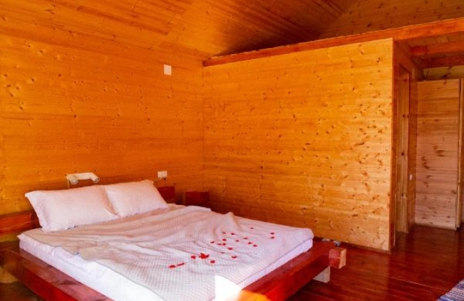 Complex Turistic Traisteni Valea Doftanei