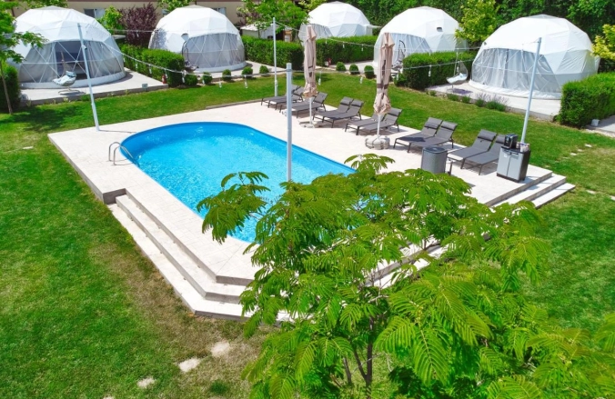 Seagloo Glamping - Adults Only