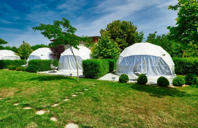 Seagloo Glamping - Adults Only