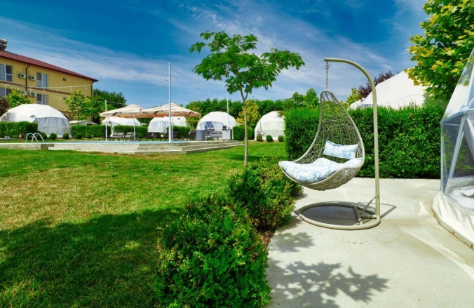 Seagloo Glamping - Adults Only