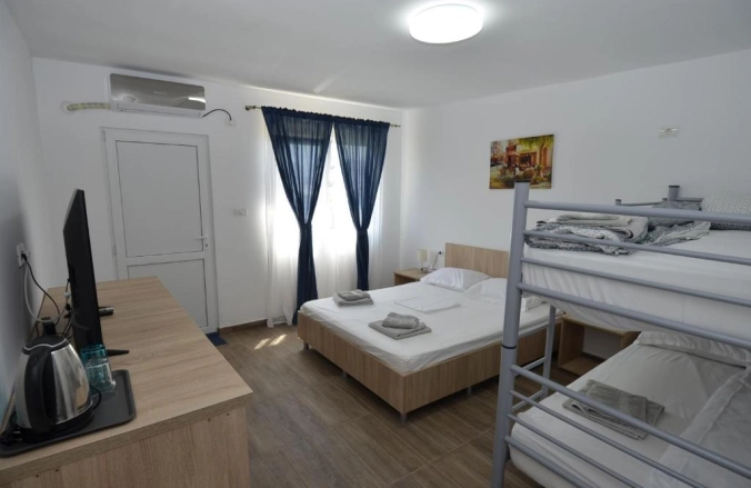 Casa Robinson Vama Veche