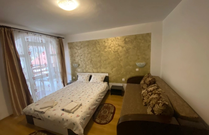 Casa Cristalina & Dumi Albac