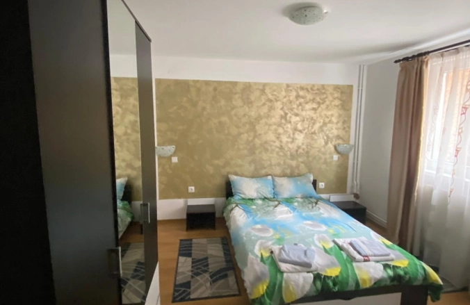 Casa Cristalina & Dumi Albac