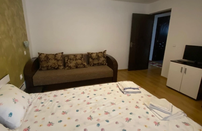 Casa Cristalina & Dumi Albac