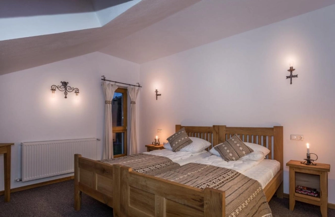 Hanul Vatra Costești