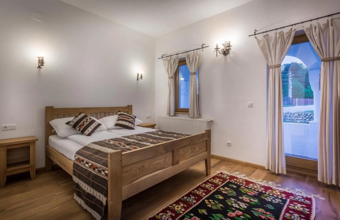 Hanul Vatra Costești